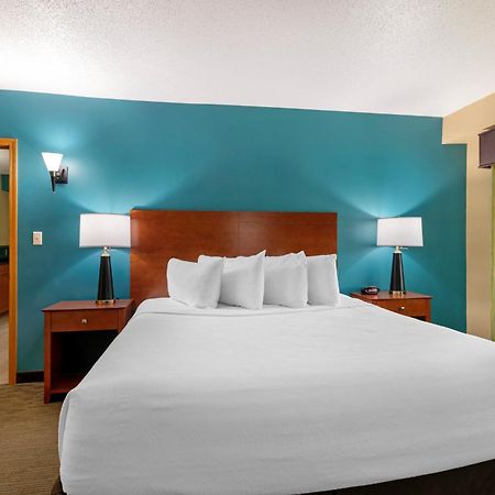 Best Western Plus Plattsburgh Exterior photo