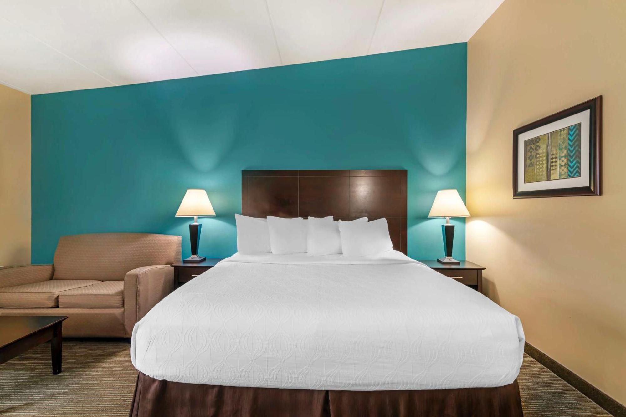 Best Western Plus Plattsburgh Exterior photo