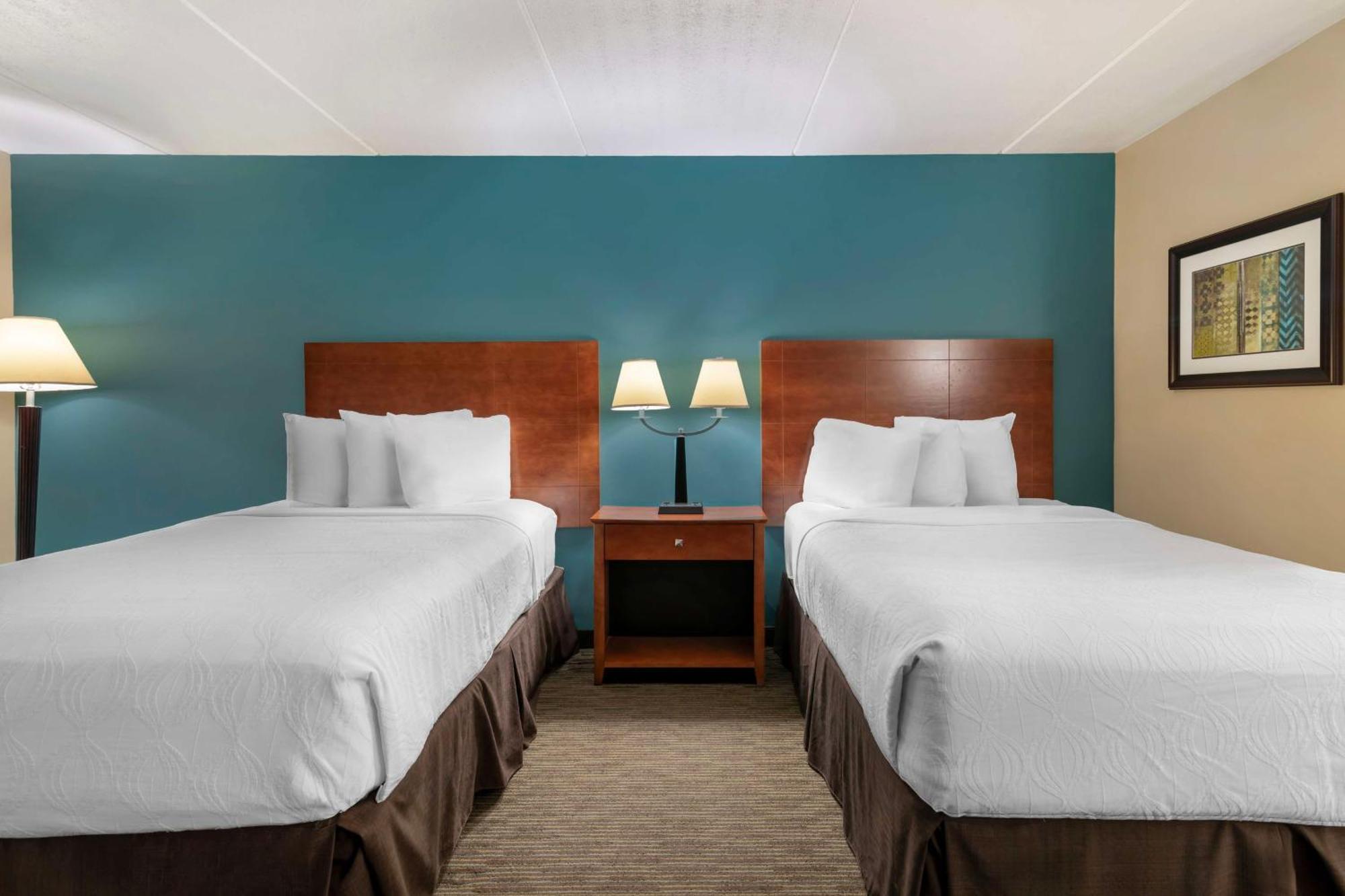 Best Western Plus Plattsburgh Exterior photo